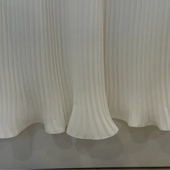 NWT ANAYA Off-White Pleated Gown - Picture 5 of 5